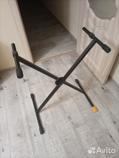 Стойка для клавишных инструментов