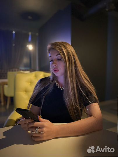 Стилист-имиджмейкер