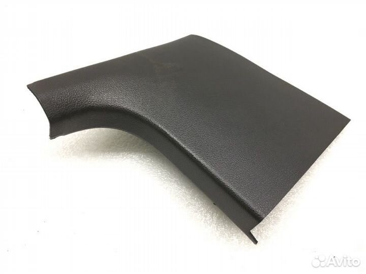 Обшивка стойки правая Volkswagen Polo седан 1.6