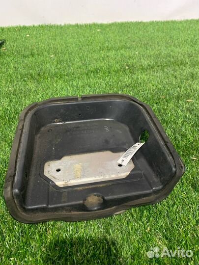 Подкапотный пластик Tesla Model S 2015