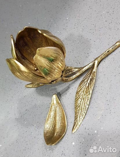 Пепельница цветок бронза