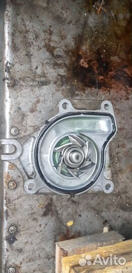 Помпа Мазда 3 BK 1,6