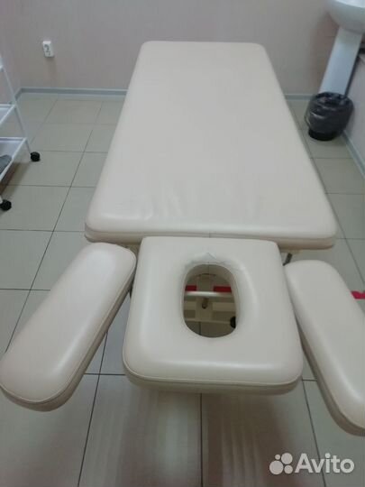 Массажная кушетка бу