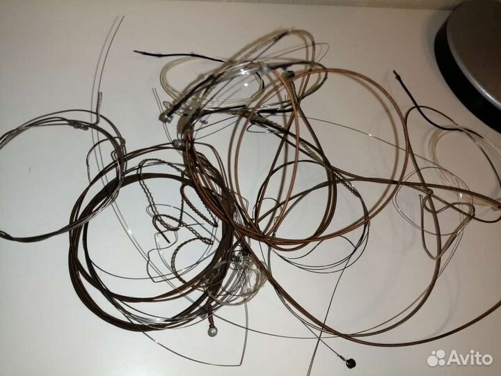 Машинки для настройки струн, струны