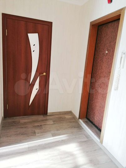 2-к. квартира, 50 м², 3/5 эт.