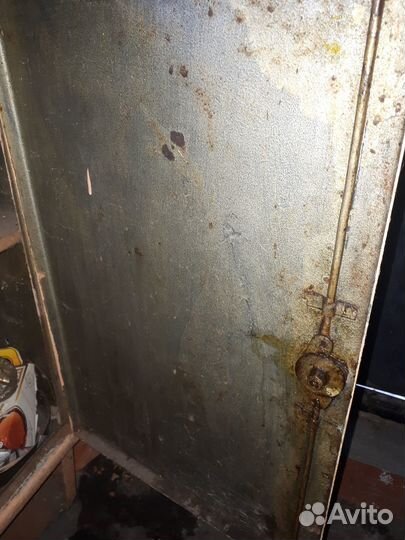 Стол металлический