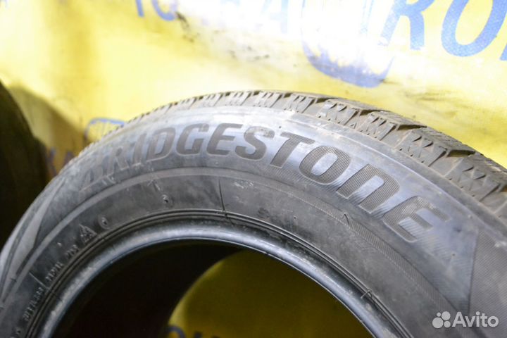 Bridgestone Blizzak VRX2 205/60 R16