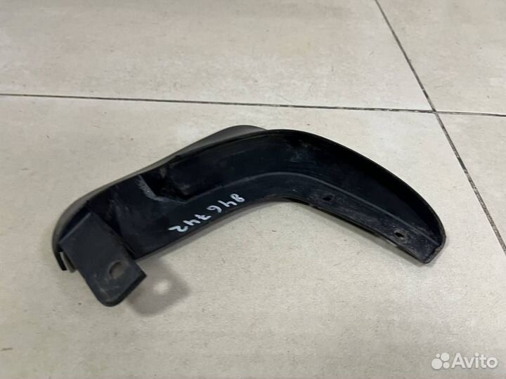 Брызговик передний левый Chevrolet Aveo T250 2005-2011