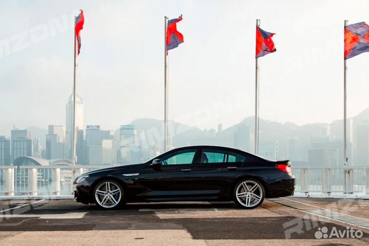 Литой диск в стиле vossen R17 5x114.3