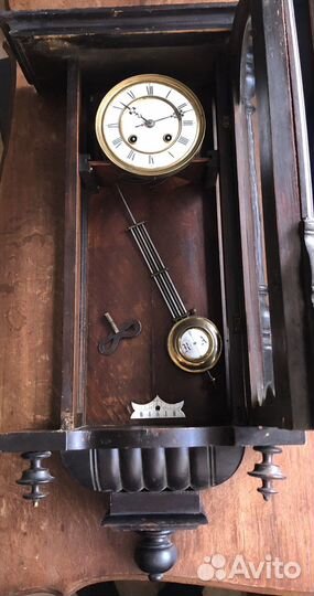Старинные настенные антикварные часы с боем GB