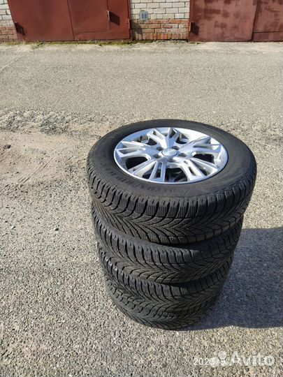 Goodyear UltraGrip Ice 2 195/65 R15 95T