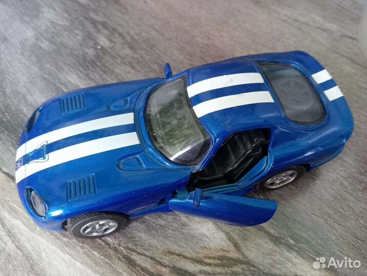 Машинка dodge