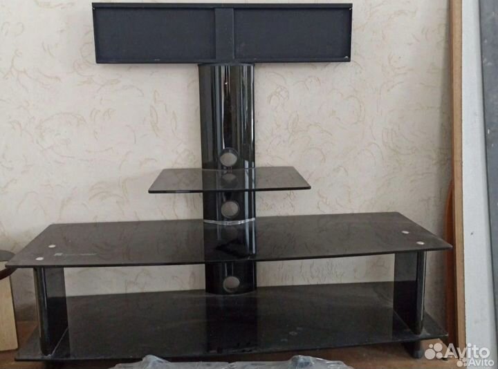 Тумба под телевизор стеклянная