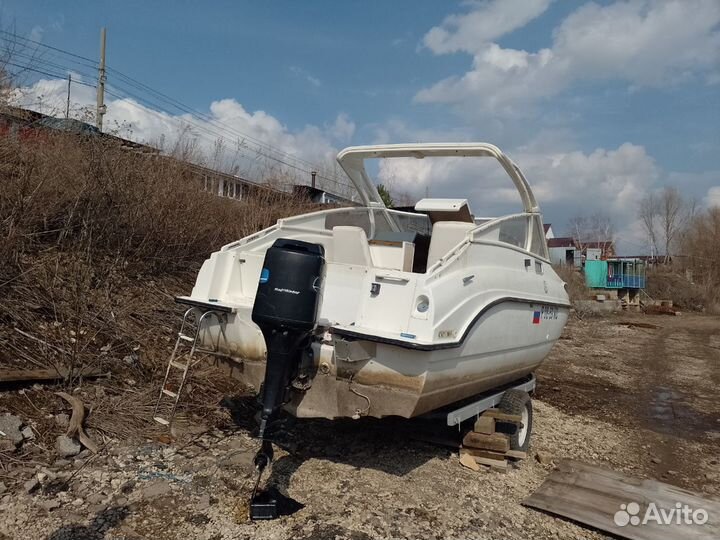 Катер каютный 