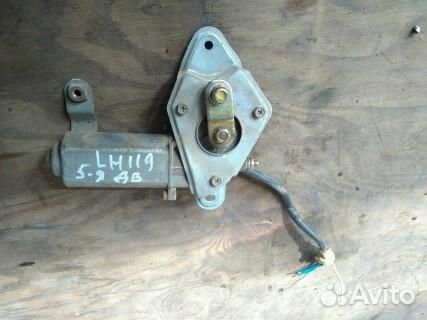 Мотор заднего дворника toyota hiace