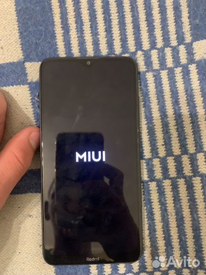 Xiaomi Redmi 8, 3/32 ГБ