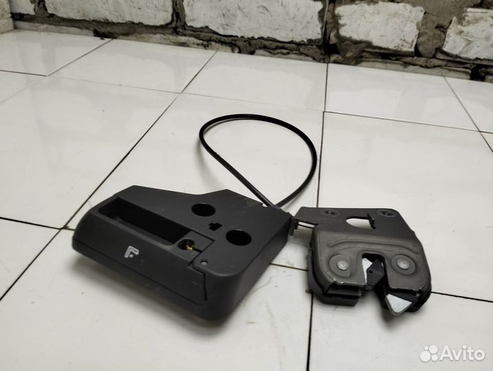 Замок спинки сиденья BMW 5 F10