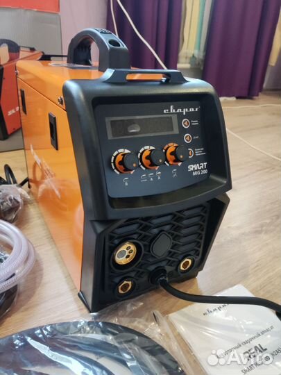 Полуавтомат сварог real SMART 200