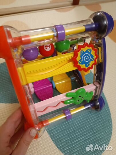 Игровой центр треугольник развивающий бизиборд