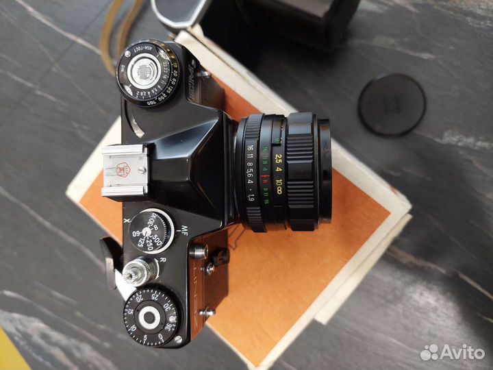 Фотоаппарат Зенит ем + объектив Zenitar-M 1,9/50