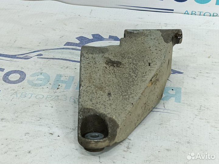 Кронштейн двигателя Chevrolet Cruze F16D3 2012