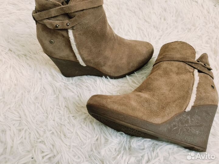UGG оригинал. Ботильоны на скале, замша. 36-36.5