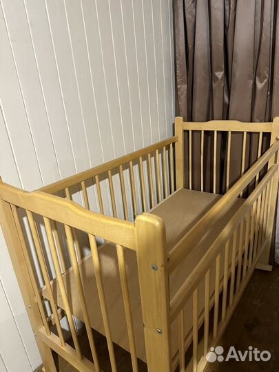 Детская кроватка