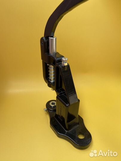 Пресс для установки швейной фурнитуры