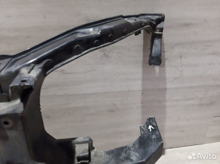 Панель передняя Kia Sorento