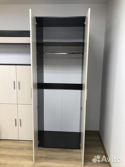 Стенка в гостиную мальта