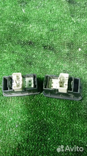 Кнопка стеклоподъемника Toyota Caldina