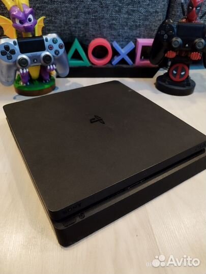 Sony PlayStation 4 Slim