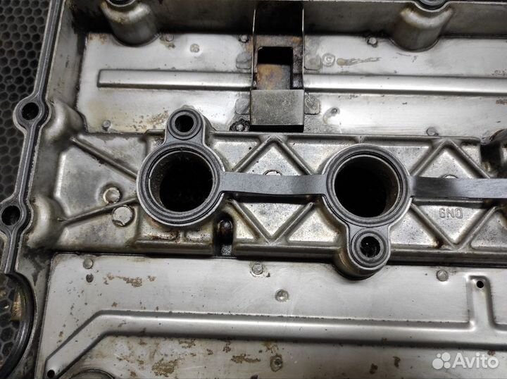 Клапанная крышка Opel Z16XE