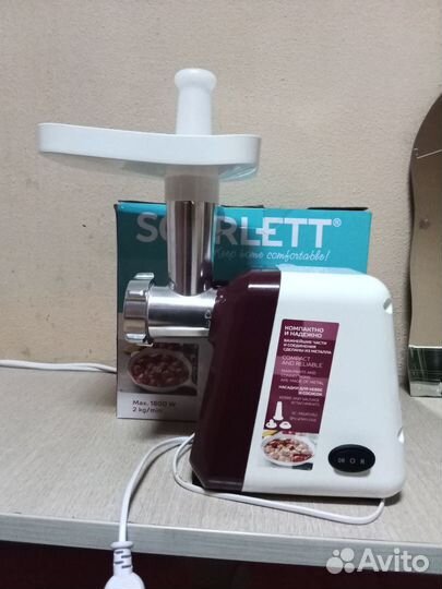 Мясорубка электрическая scarlet