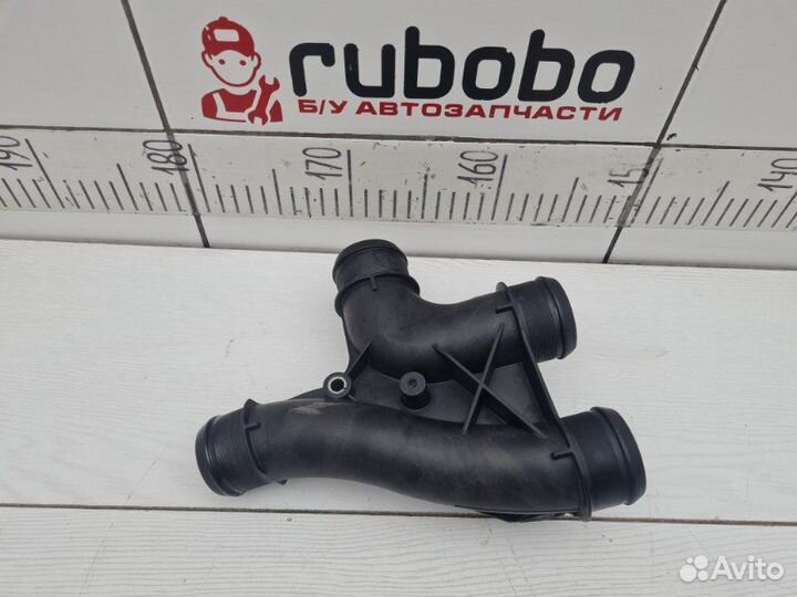 Патрубок интеркулера Peugeot 3008 DV6C 2011