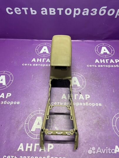 Подлокотник Honda Accord 7 CL9 К24А 2006