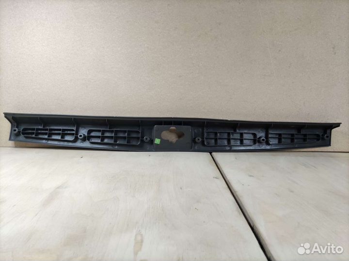 Накладка замка багажника Спортейдж 1