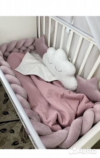 Бортики в кроватку новые