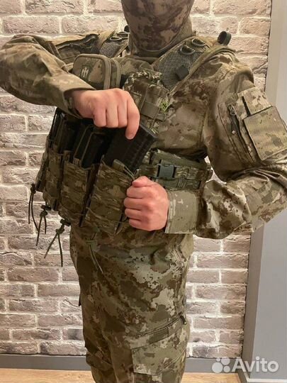 Бронежилет плитник с подсумками anafarta