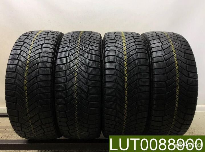 Pirelli Ice Zero FR 215/55 R17 98Y