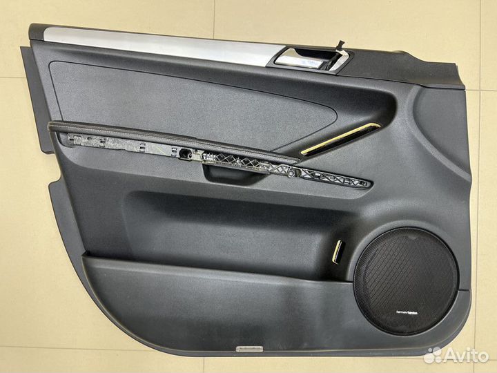 Обшивка двери Mercedes ML W164