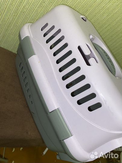 Переноска для животных пластиковая