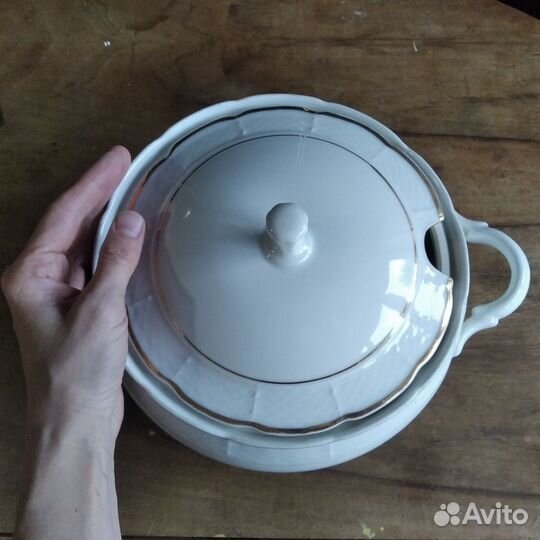 Чешская фарфоровая супница