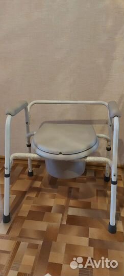 Санитарный стул туалет