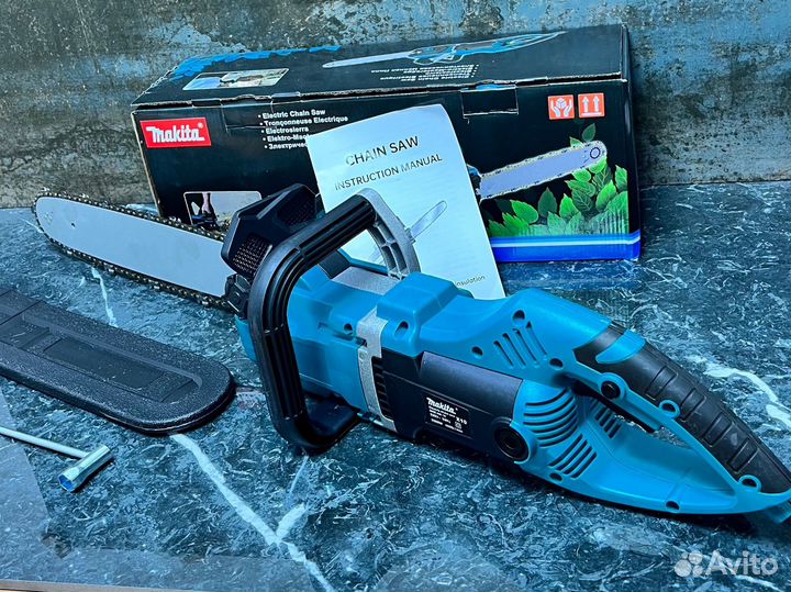 Электропила цепная Makita 2800W