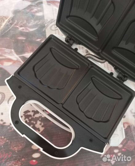 Сэндвичница / бутербродница Moulinex