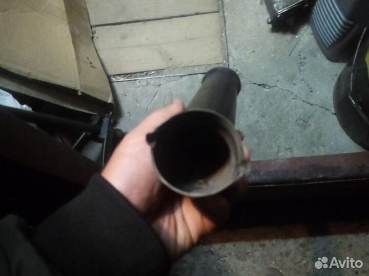 Воздушный фильтр остал. Носик ваз 2107