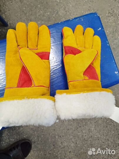 Краги спилковые утеплённые