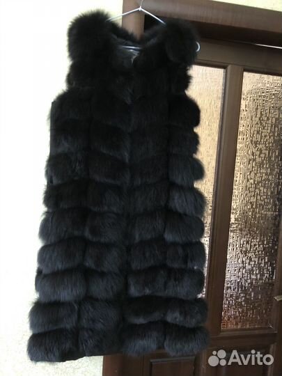 Меховая жилетка