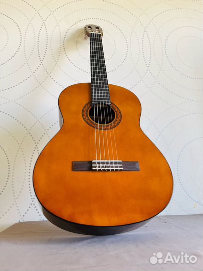 Гитара классическая Yamaha C40